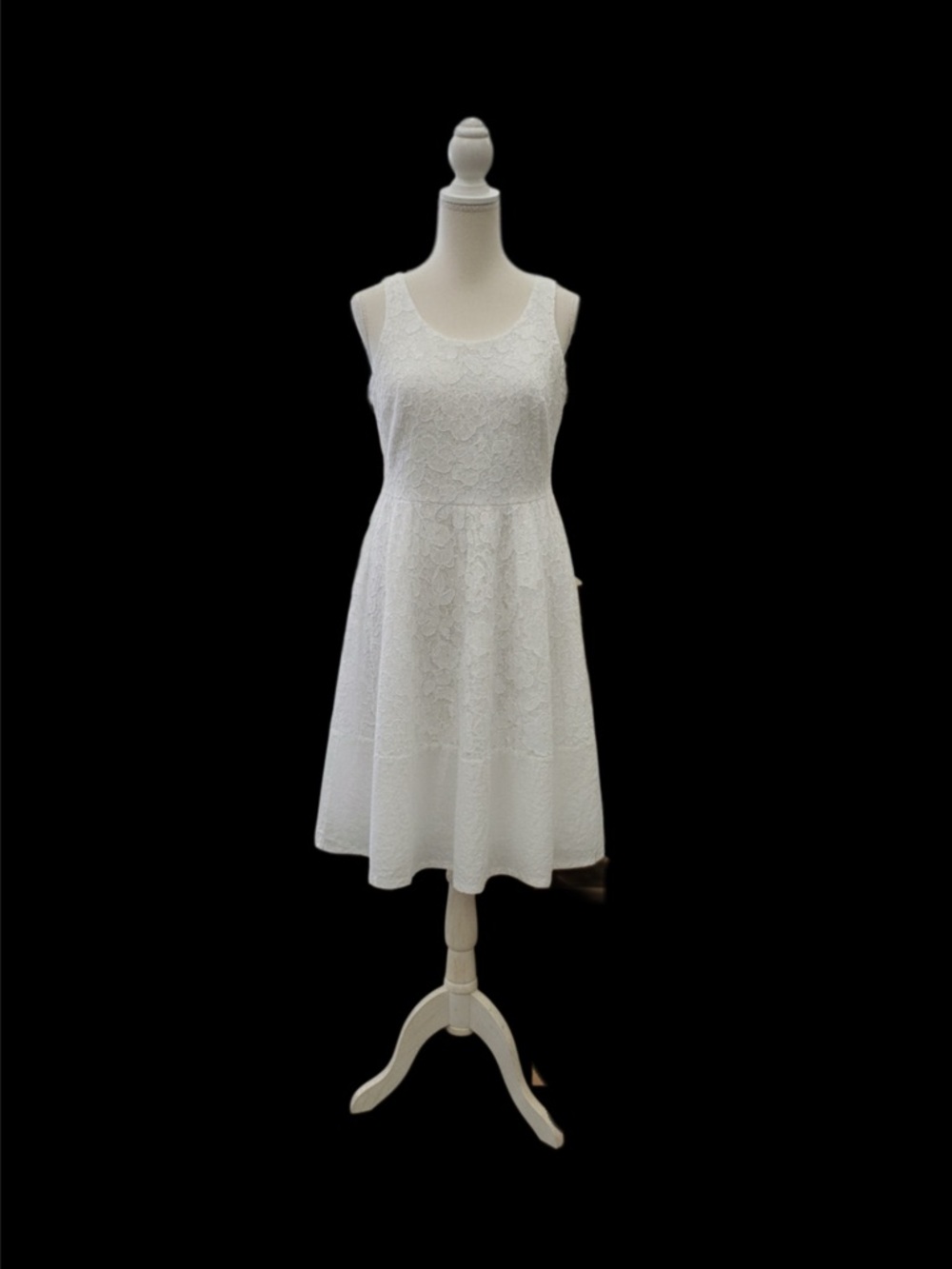 Jessica Howard White Lace Midi Dress